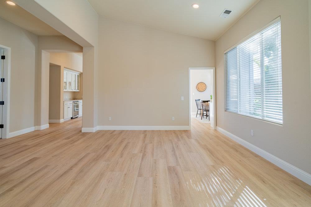 1205 Quail Ridge WAY