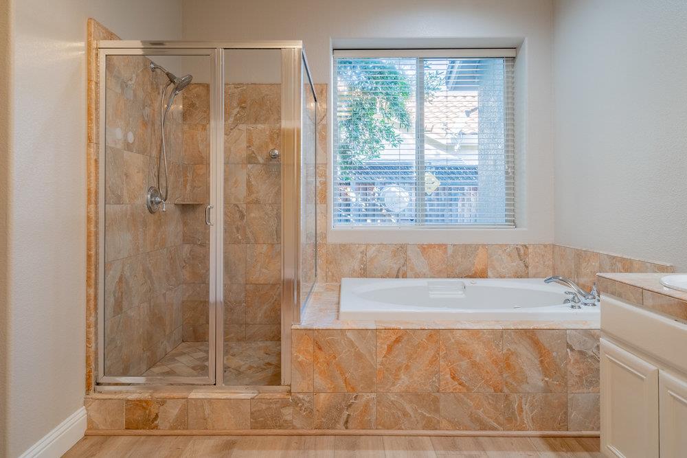 1205 Quail Ridge WAY