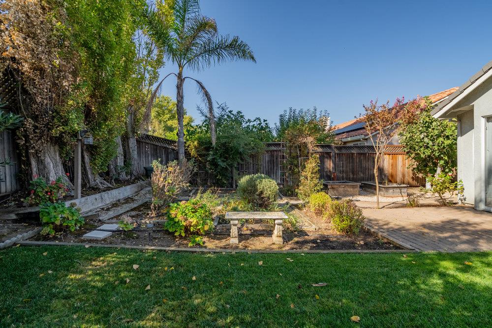 1205 Quail Ridge WAY