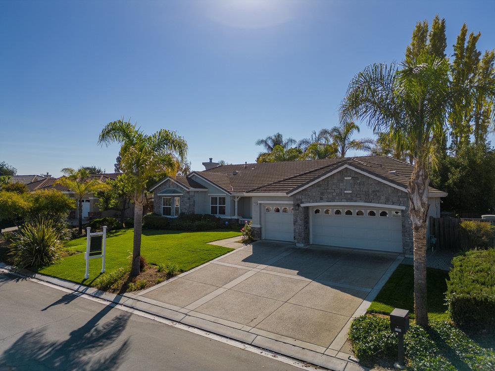 1205 Quail Ridge WAY