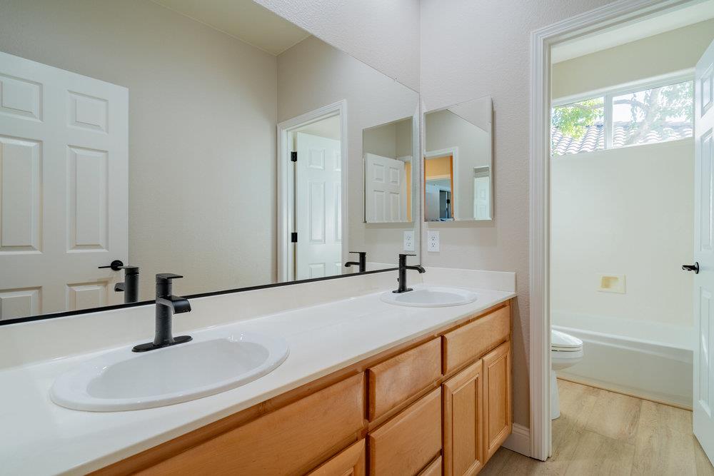 1205 Quail Ridge WAY