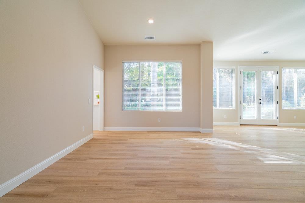 1205 Quail Ridge WAY