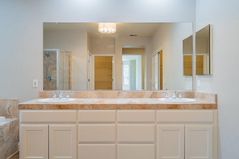 1205 Quail Ridge WAY