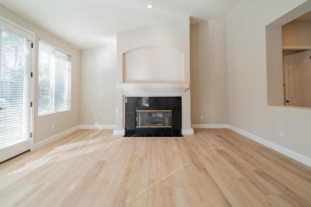 1205 Quail Ridge WAY