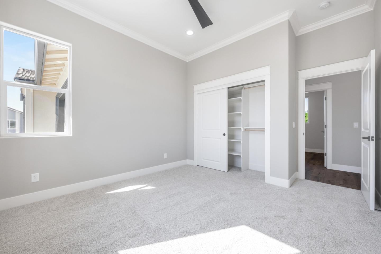 20 Hummingbird Court