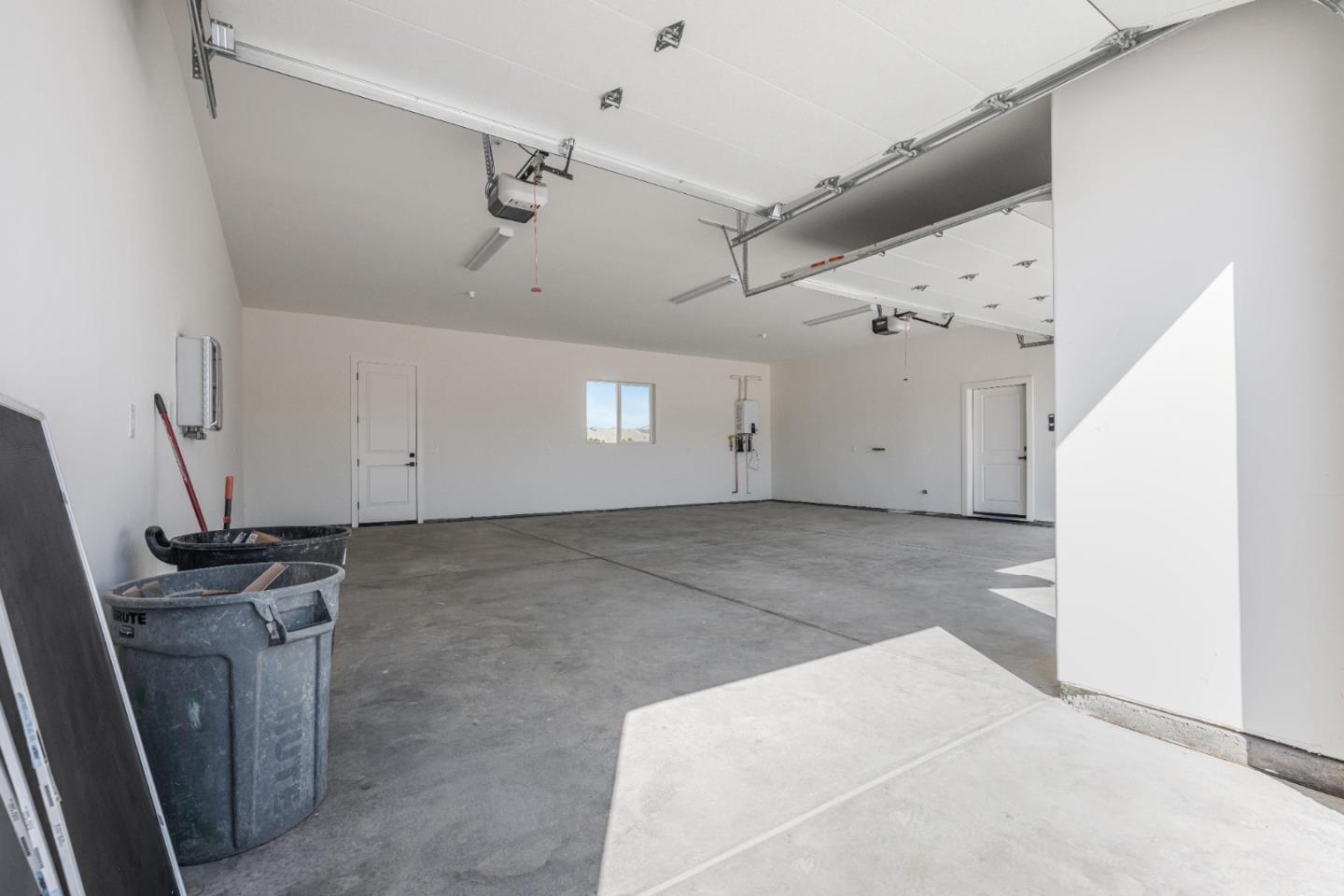 20 Hummingbird Court