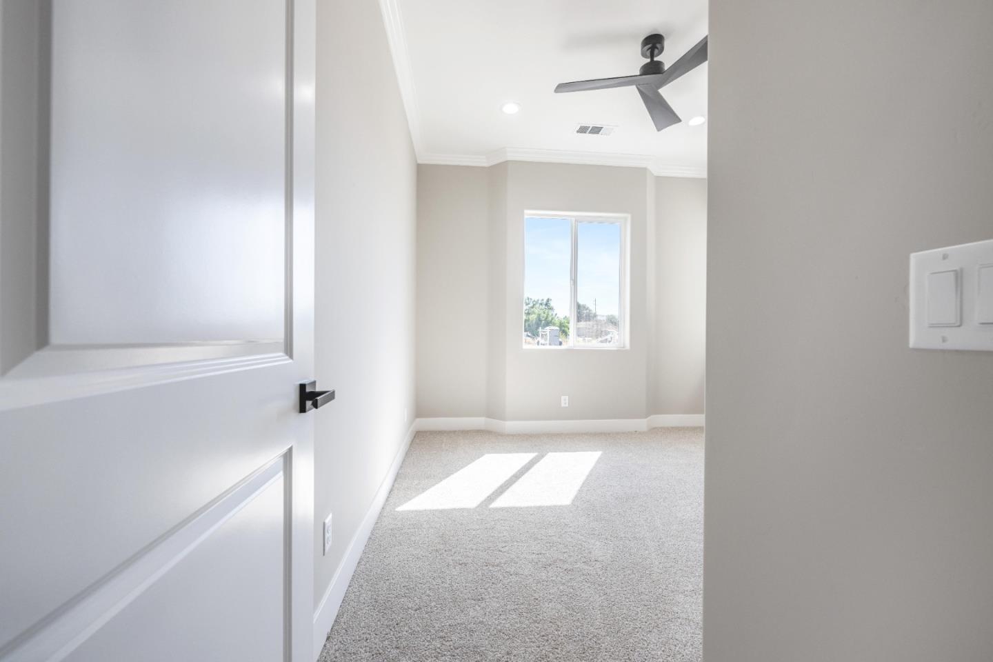 20 Hummingbird Court