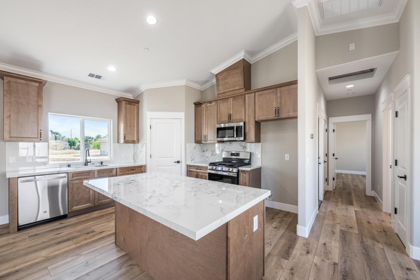20 Hummingbird Court