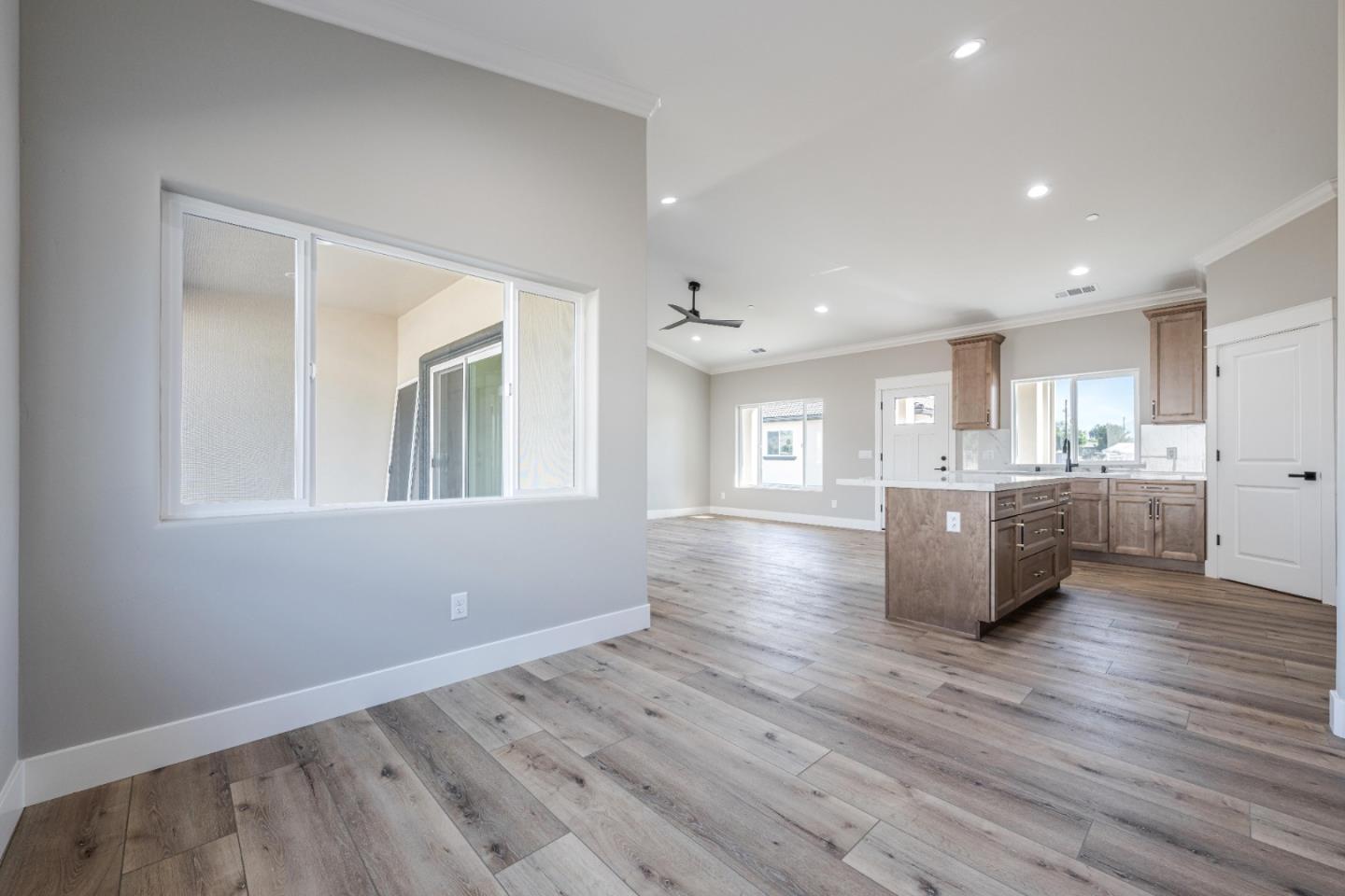 20 Hummingbird Court