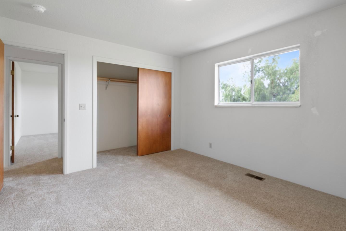 771 Santa Ana Valley RD