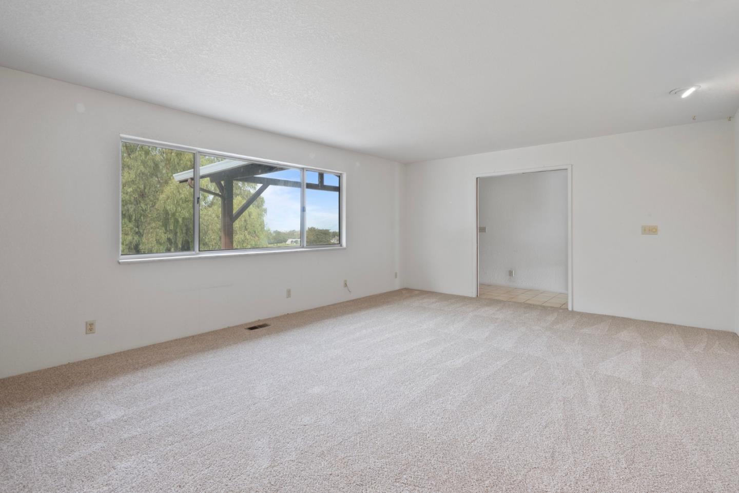 771 Santa Ana Valley RD