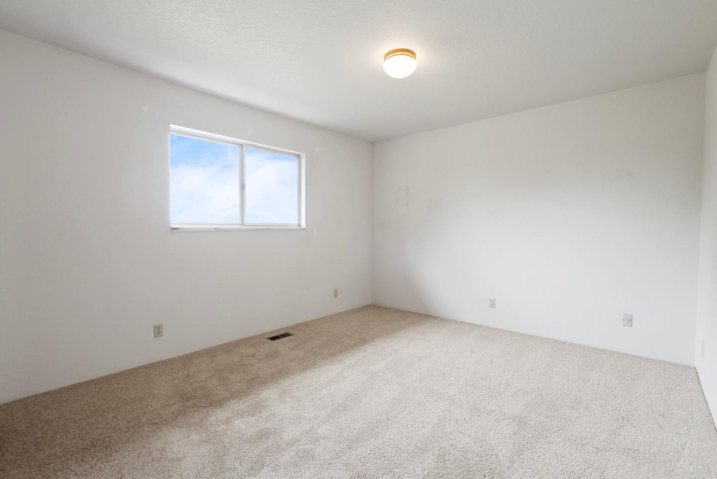 771 Santa Ana Valley RD