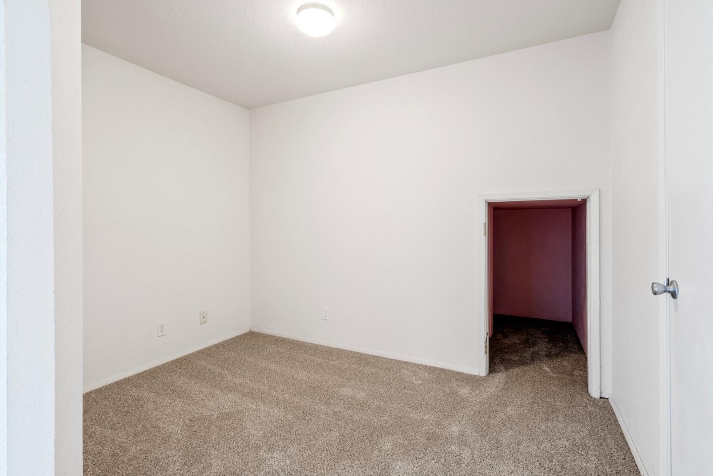 771 Santa Ana Valley RD