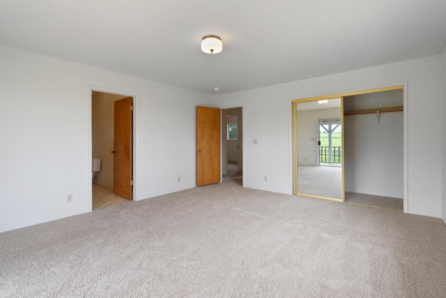 771 Santa Ana Valley RD