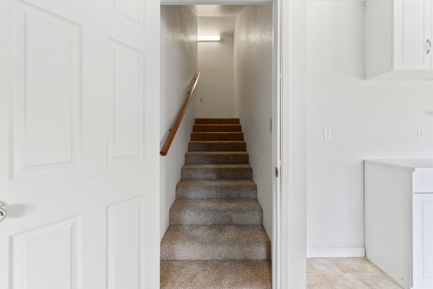 771 Santa Ana Valley RD