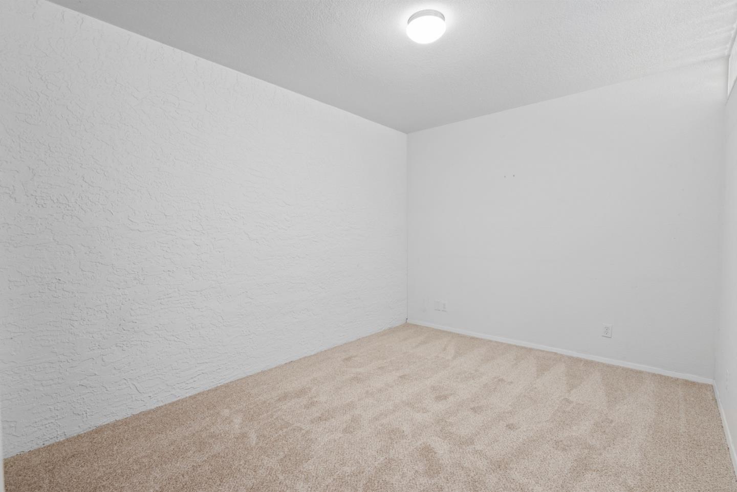 771 Santa Ana Valley RD