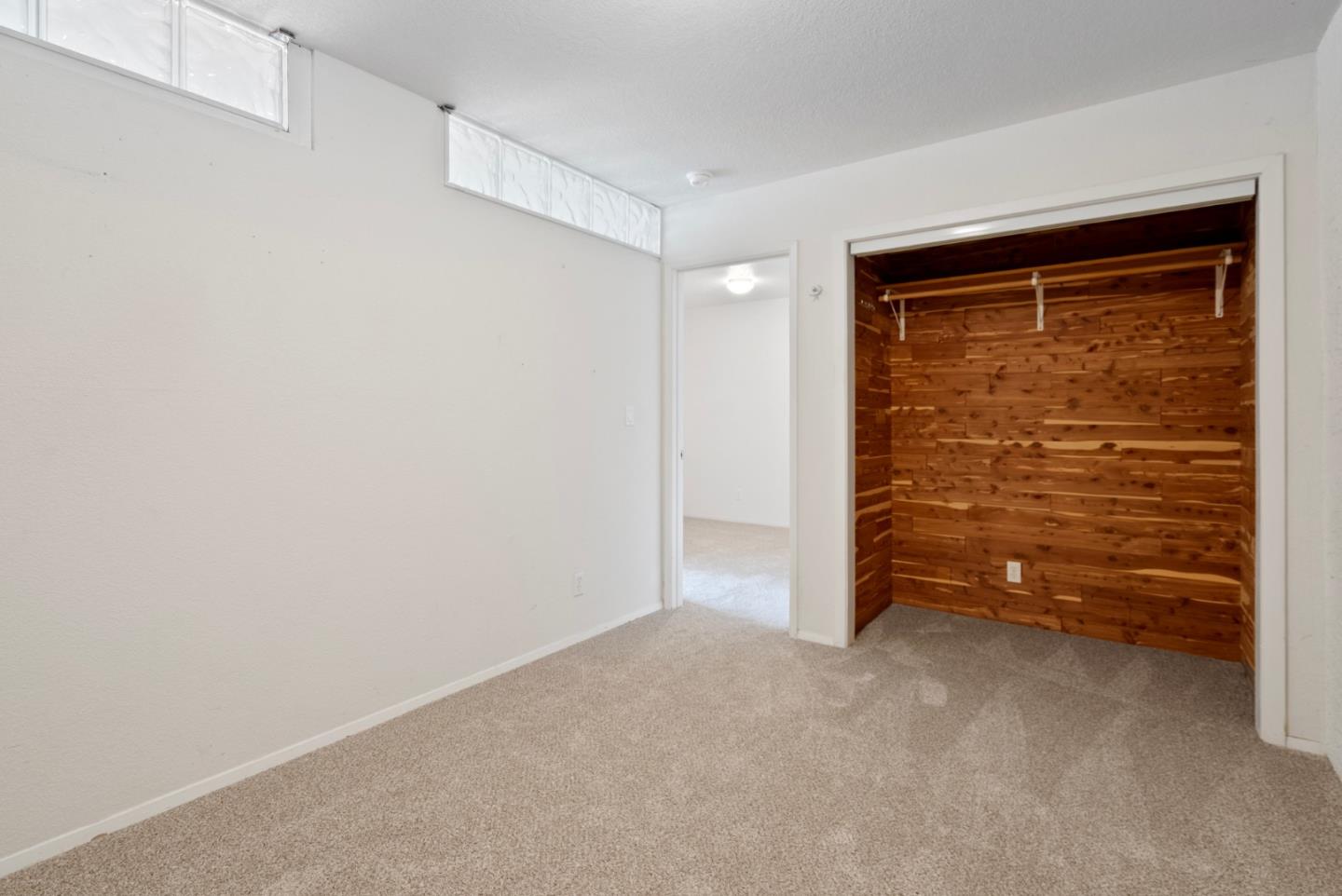 771 Santa Ana Valley RD