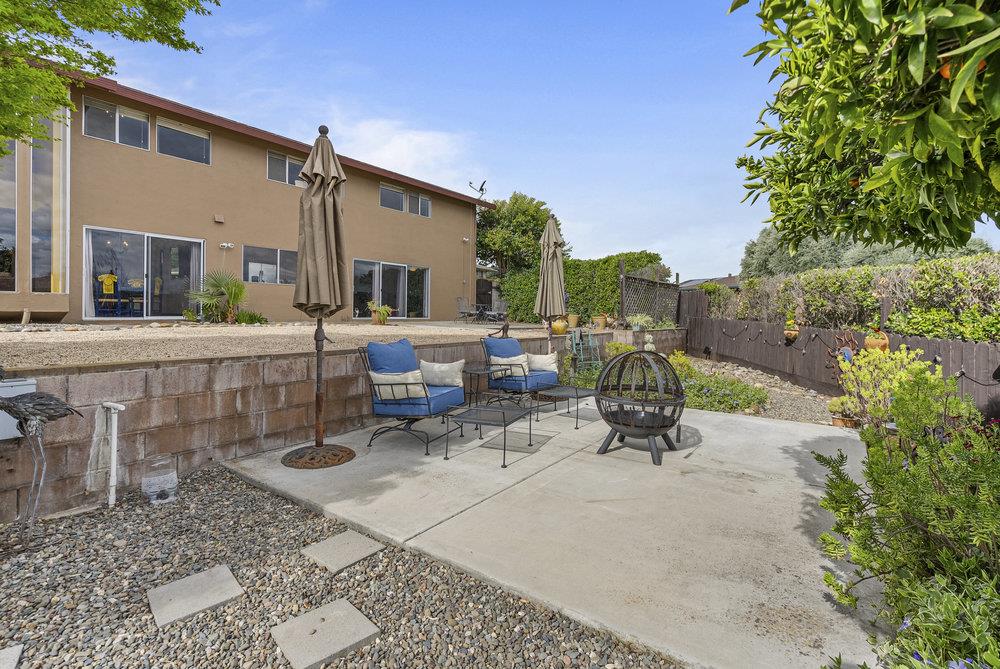 561 Donald DR