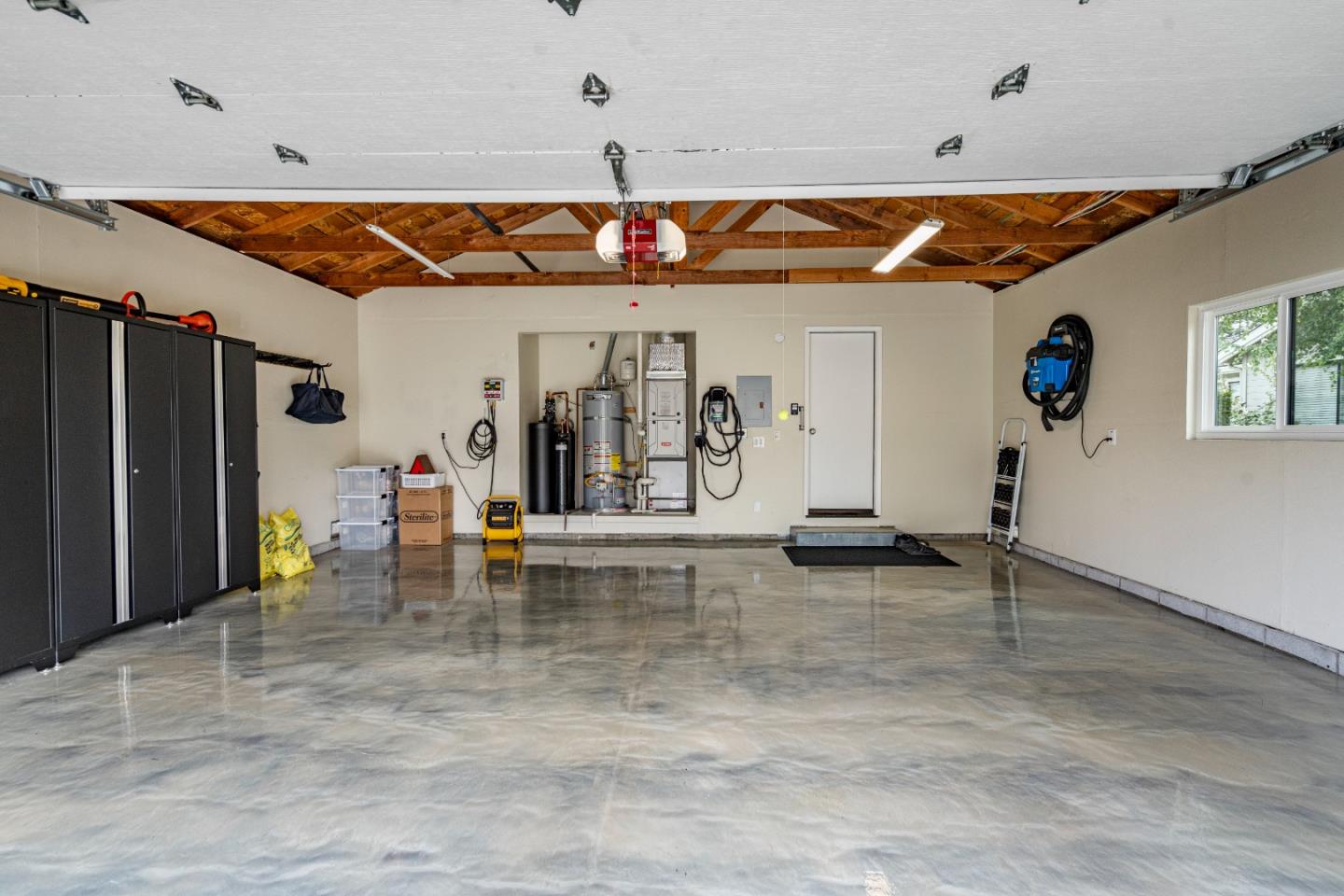 840 Helen Drive