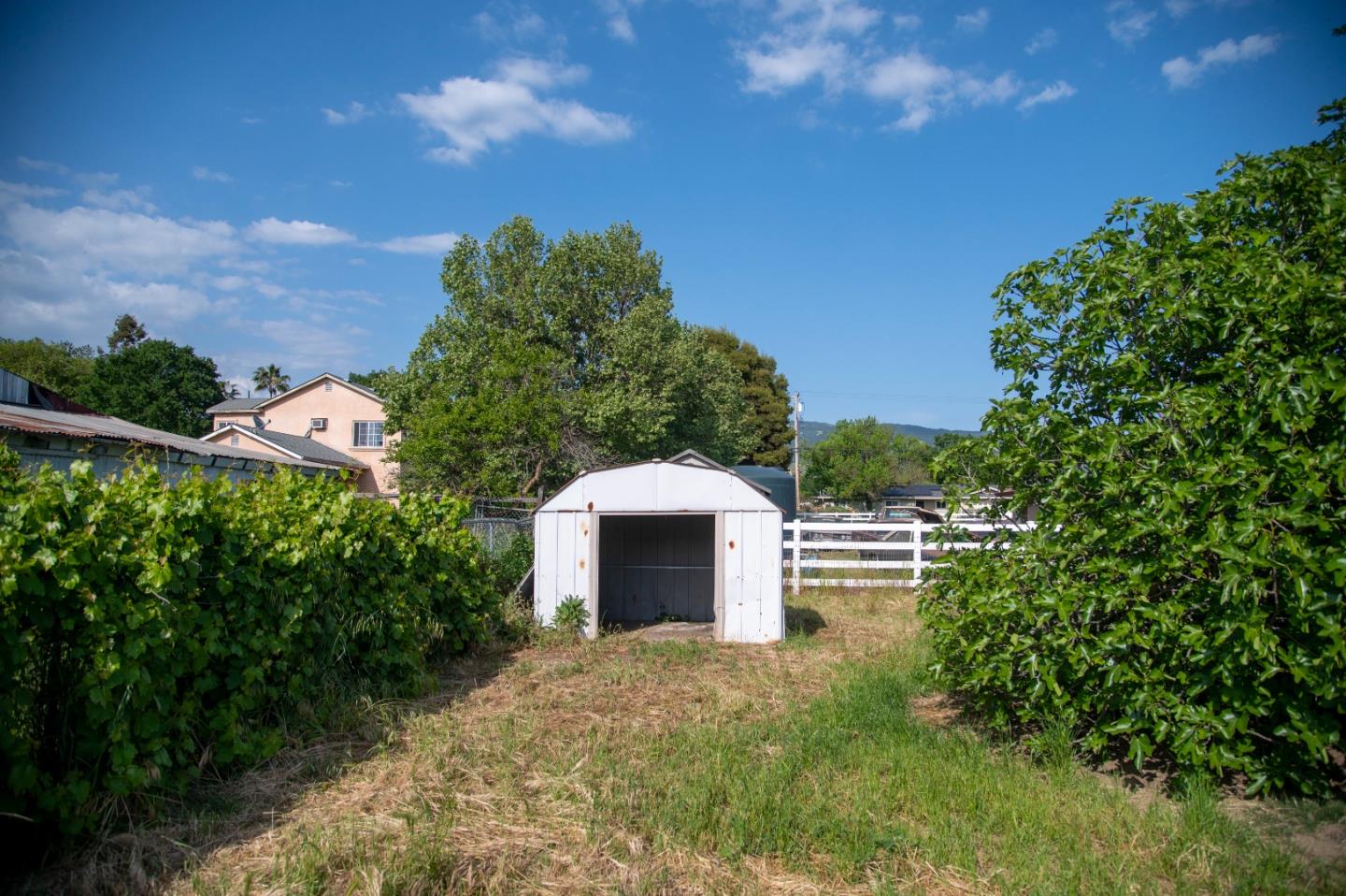 1355 King George Court