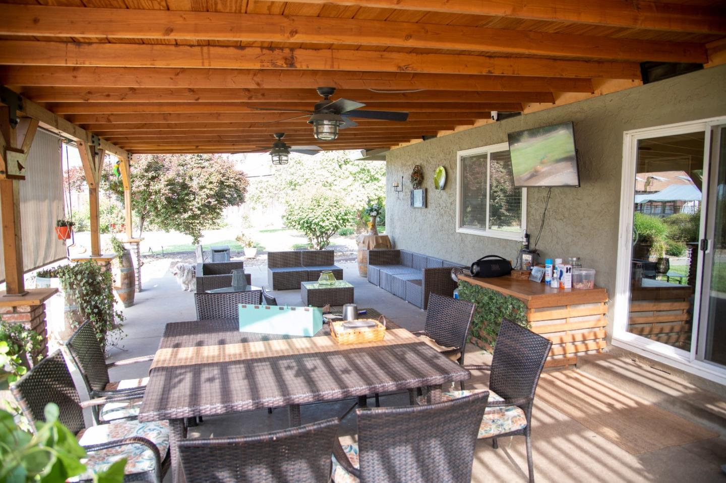 1355 King George Court