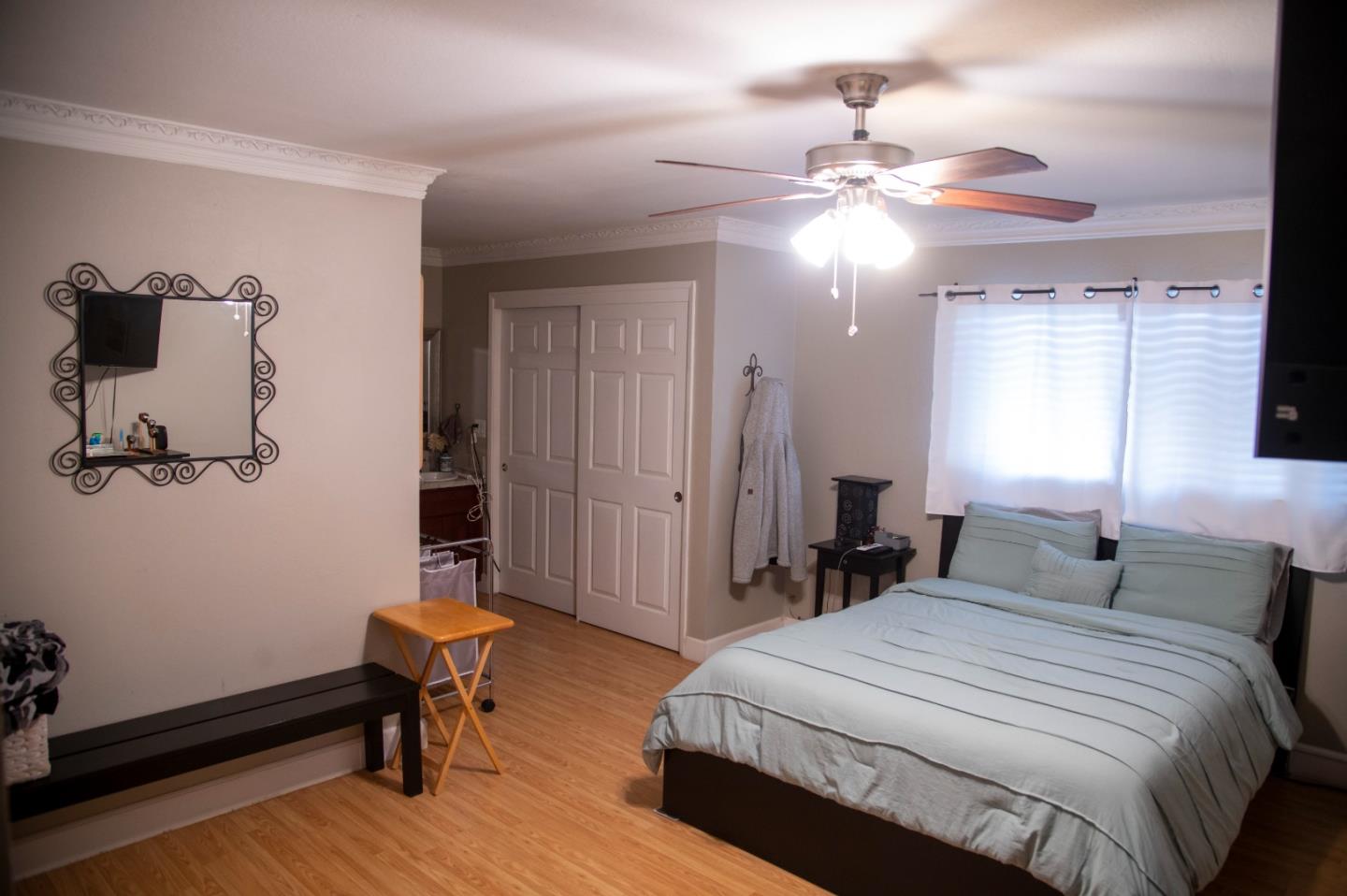 1355 King George Court