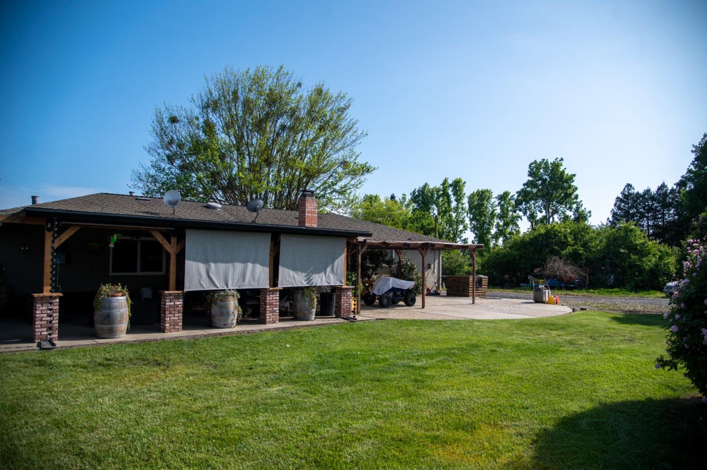 1355 King George Court