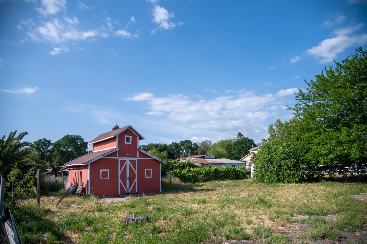 1355 King George Court