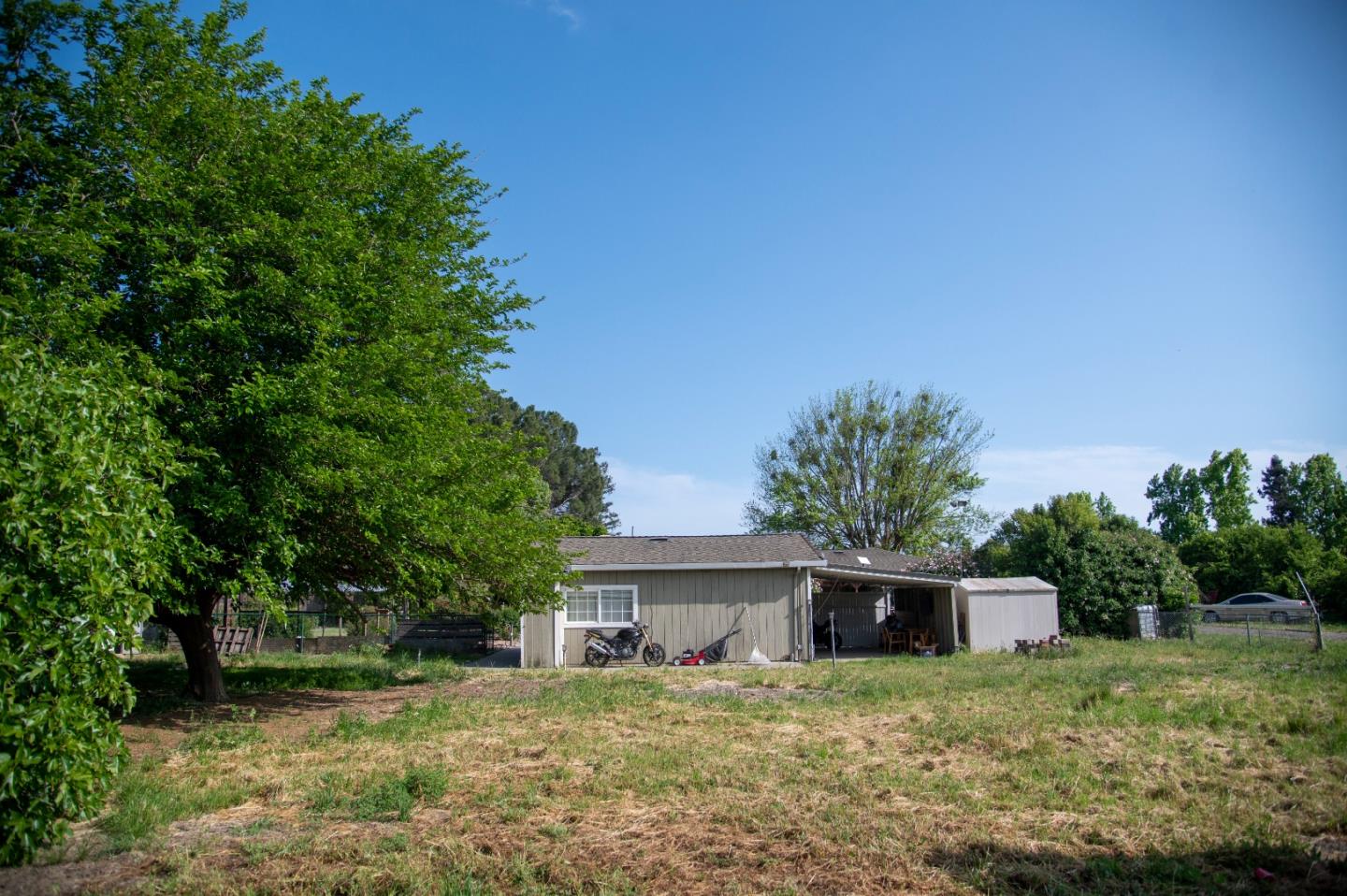 1355 King George Court