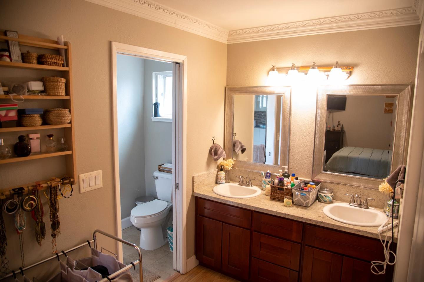 1355 King George Court