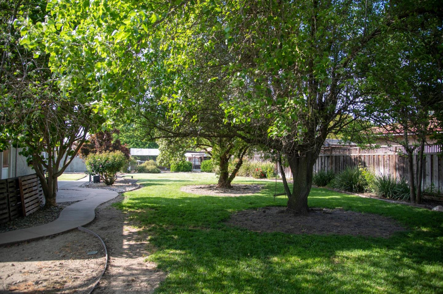 1355 King George Court