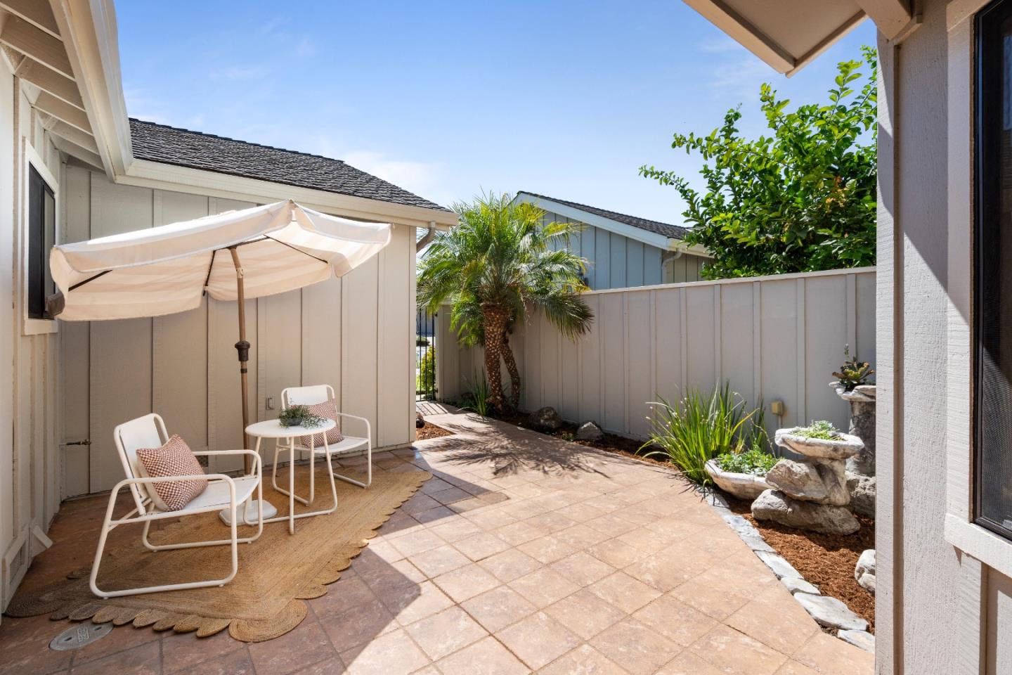 824 Helen Drive