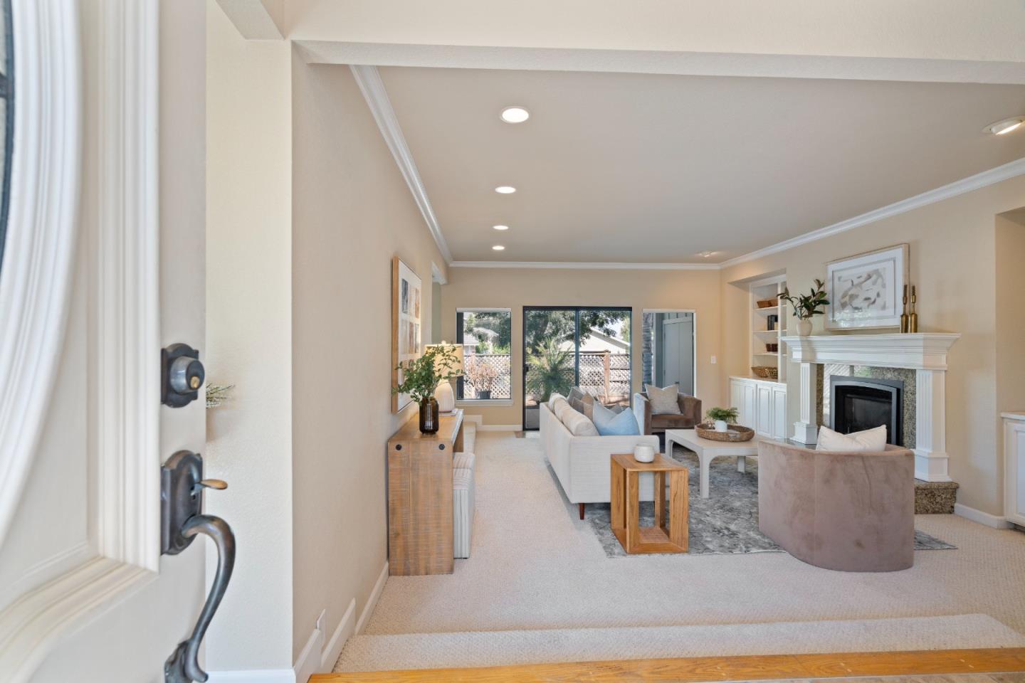 824 Helen Drive