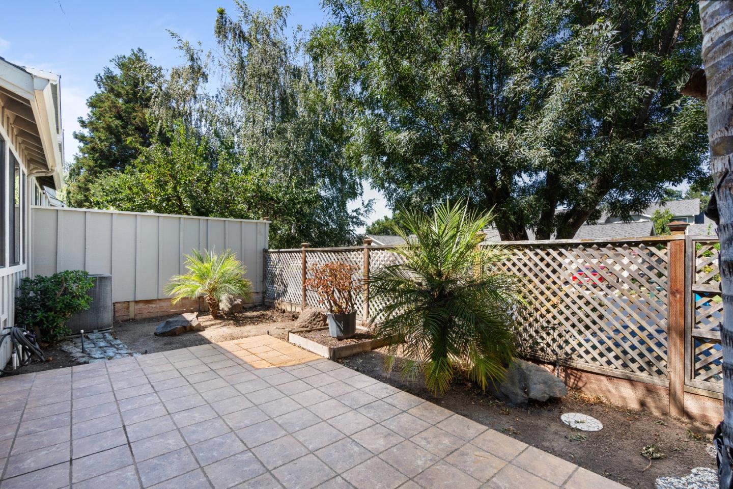 824 Helen Drive