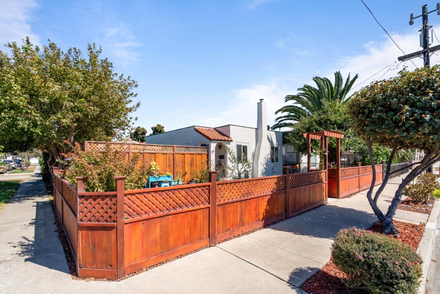 29 Buena Vista Street