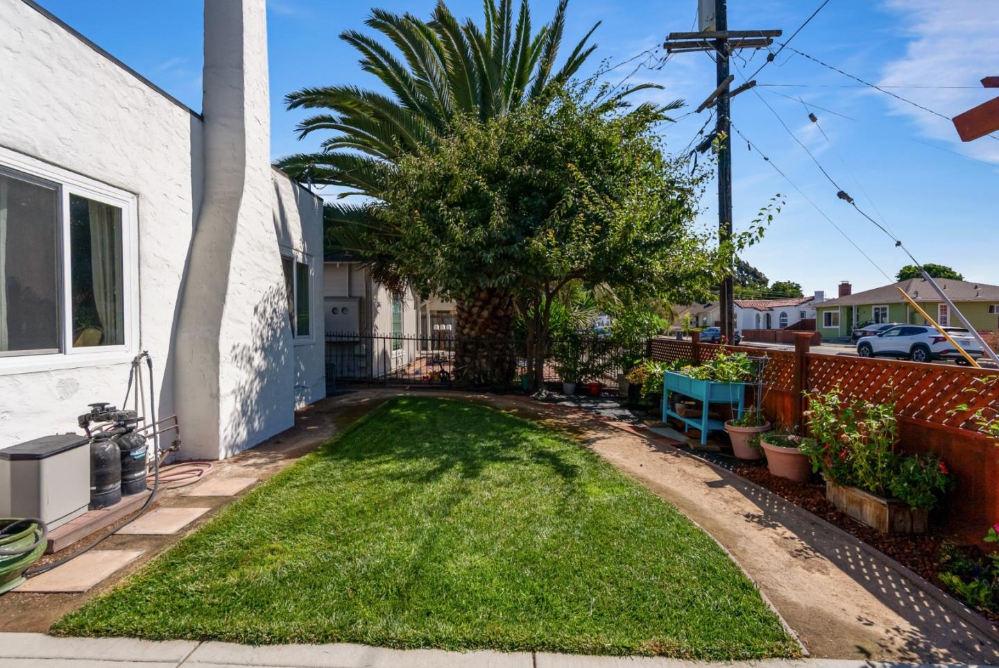 29 Buena Vista Street