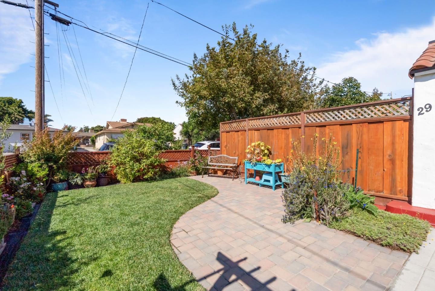 29 Buena Vista Street