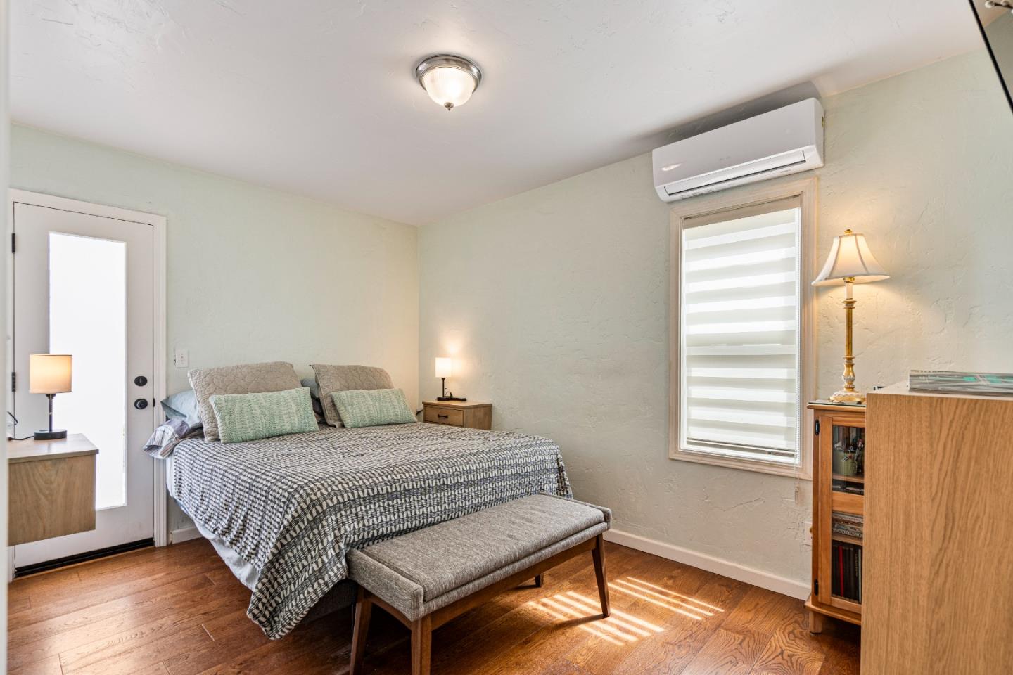 29 Buena Vista Street