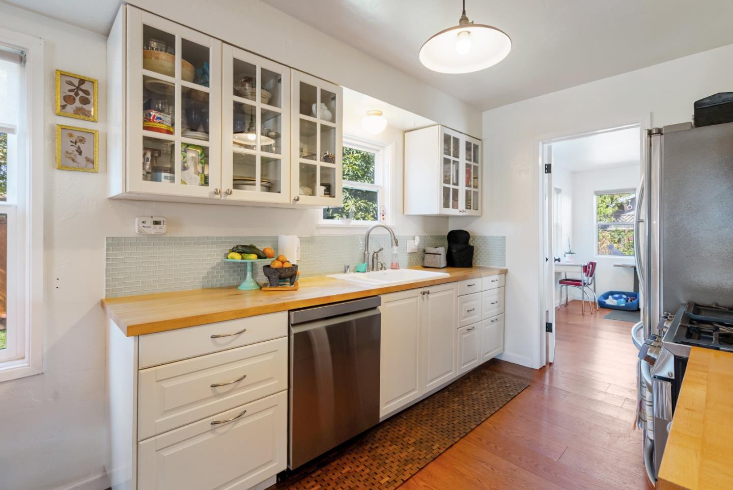 29 Buena Vista Street