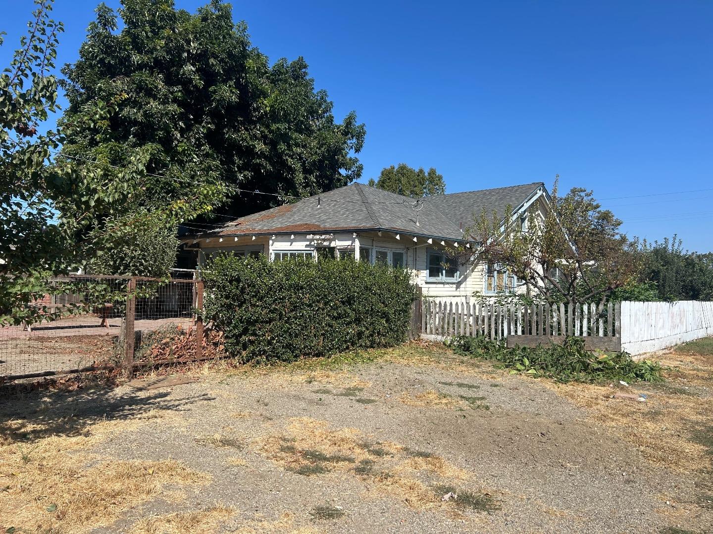 805 5th Street