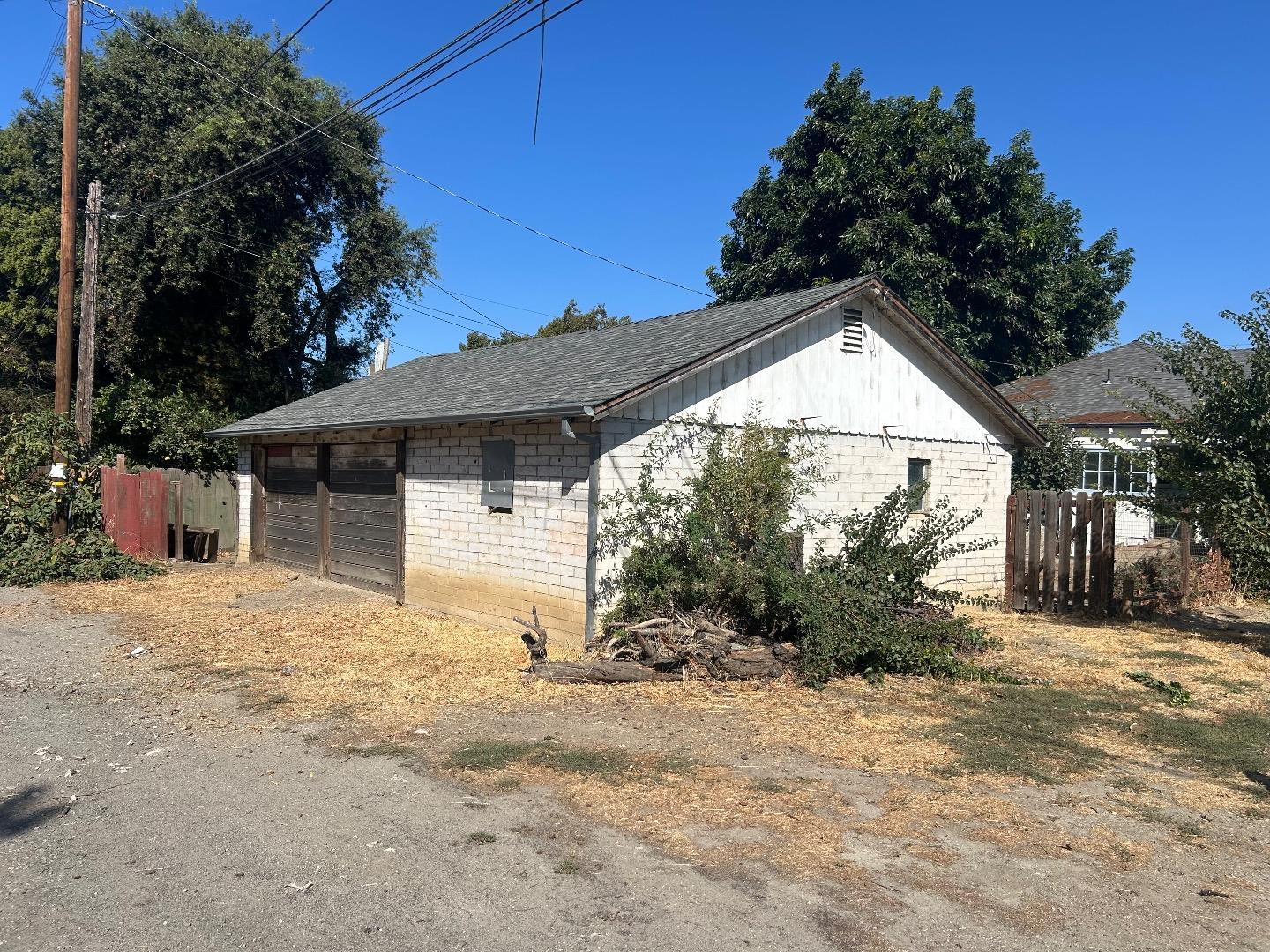 805 5th Street