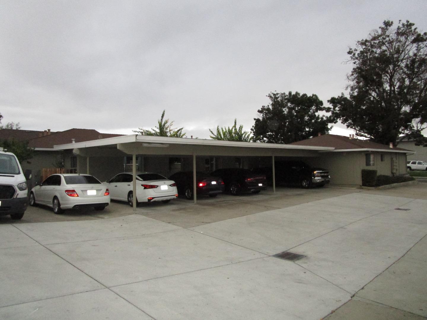 1521 Highland Drive
