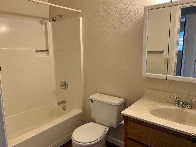 1521 Highland Drive
