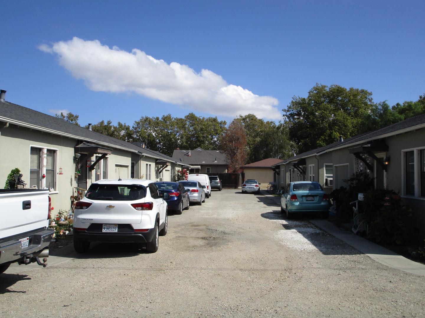 1-6 Hodel Court
