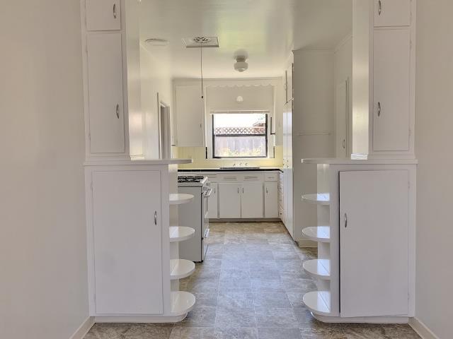 1-6 Hodel Court