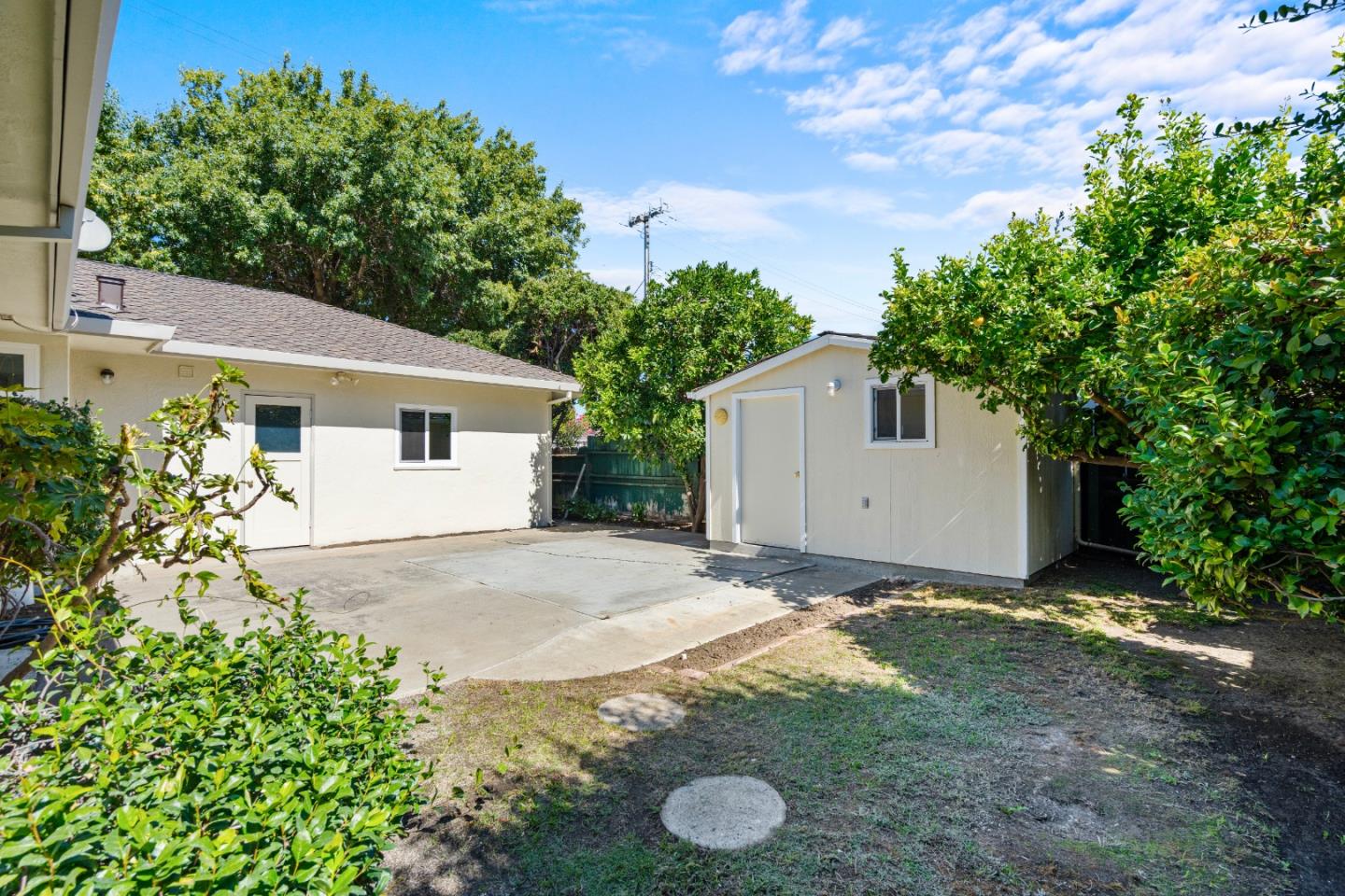 1001 Monterey Street