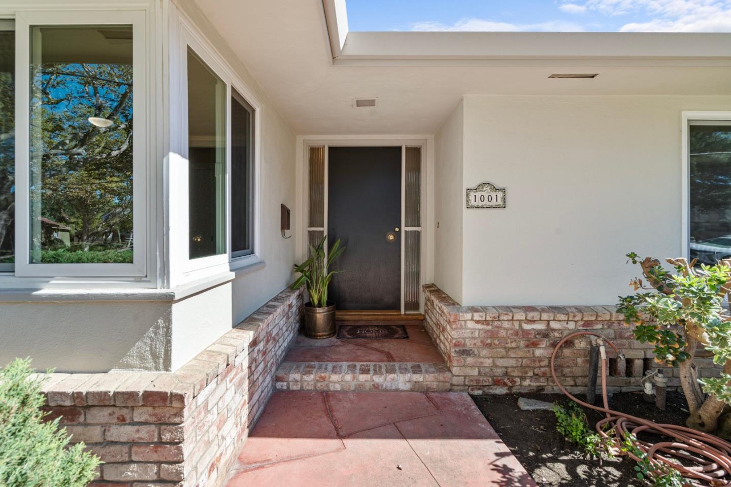 1001 Monterey Street