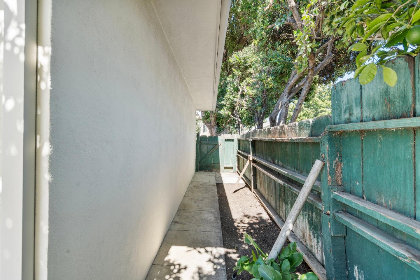 1001 Monterey Street