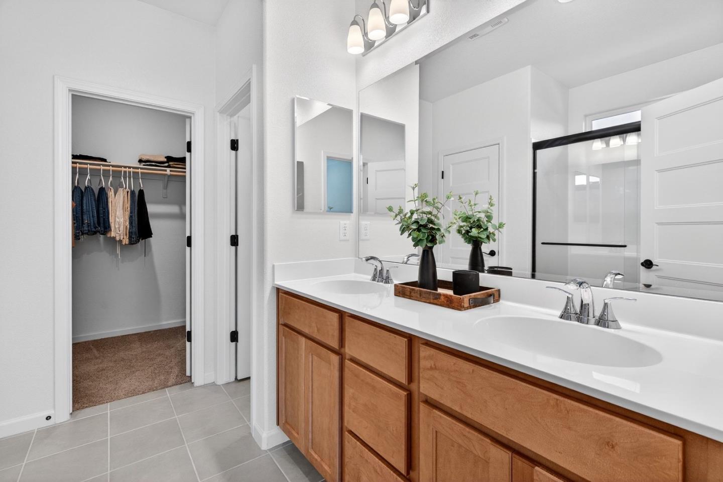 2001 Marigold Street