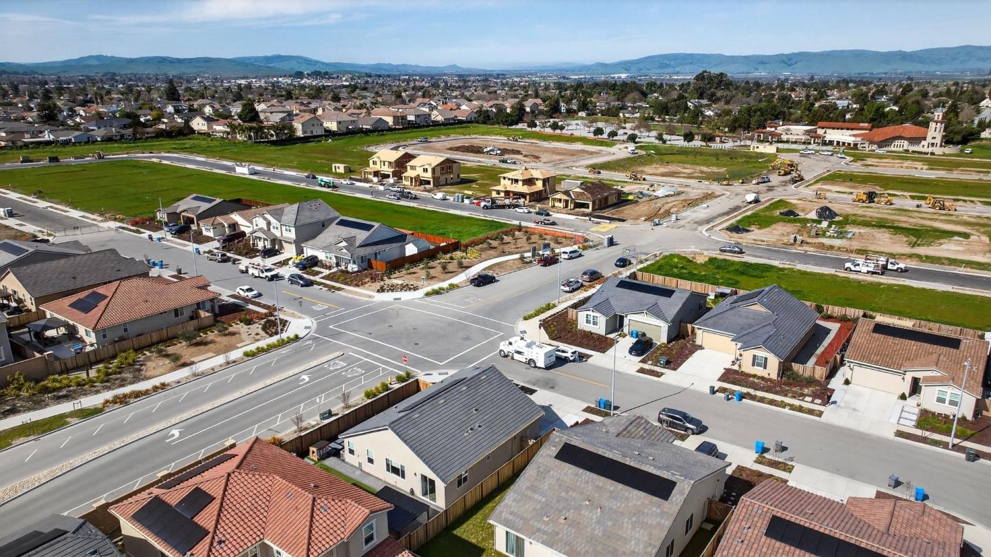 2001 Marigold Street